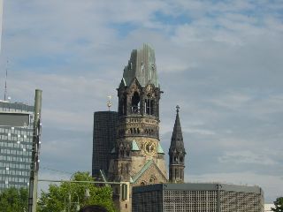 ��Ђ̐Ղ����X�����c�鋳��