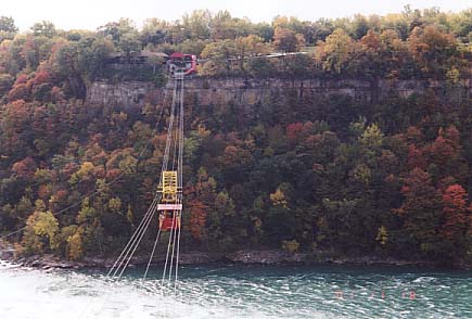 ���Ư�����۶�