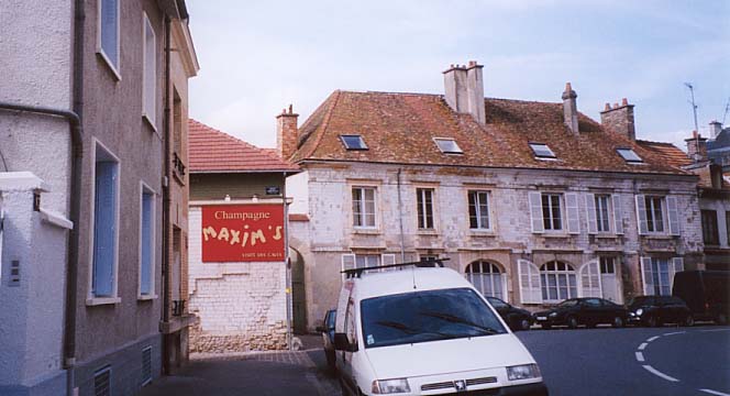 �}�L�V���̃V�����p���H��