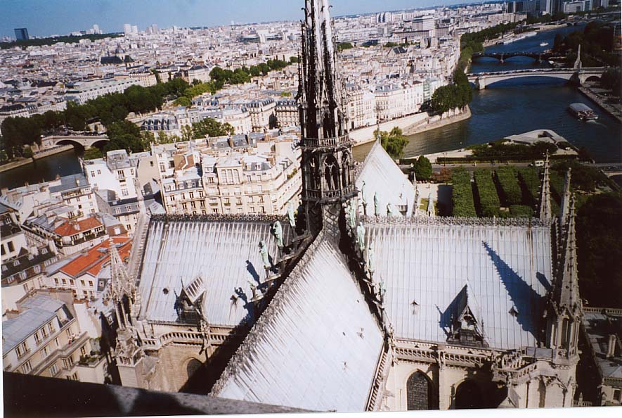 ���̉��ォ��m�[�g���_���̉���