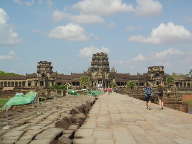 ���E�ŕܑ��̏C����Ԃ��Ⴄ