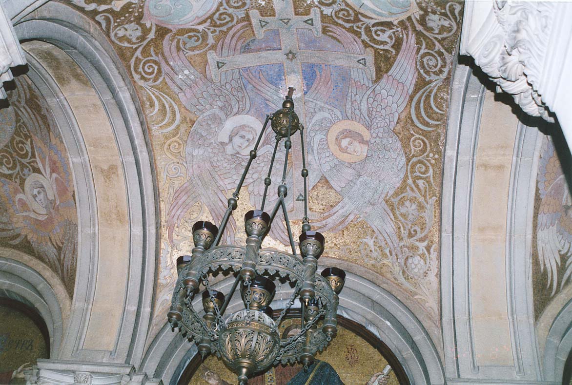 ���@����